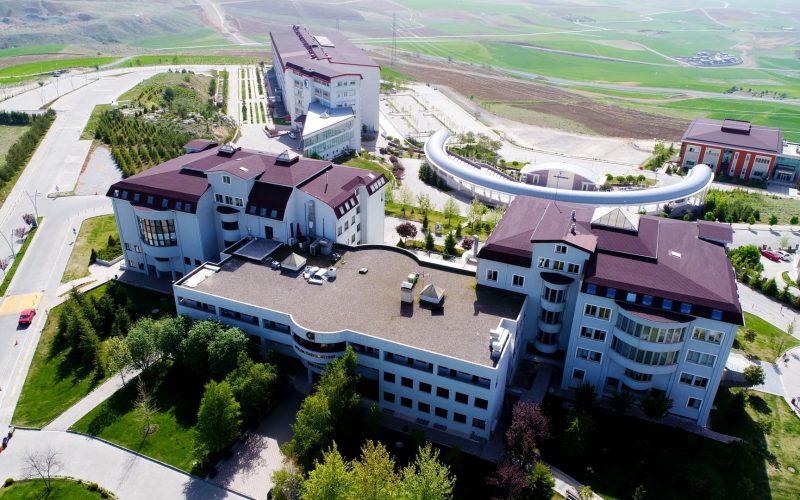 جامعة اتيليم