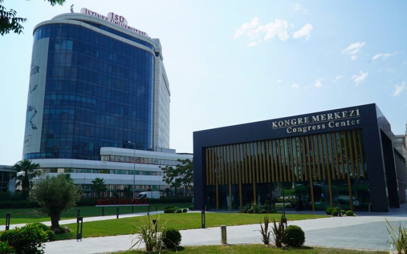 جامعة استينيا