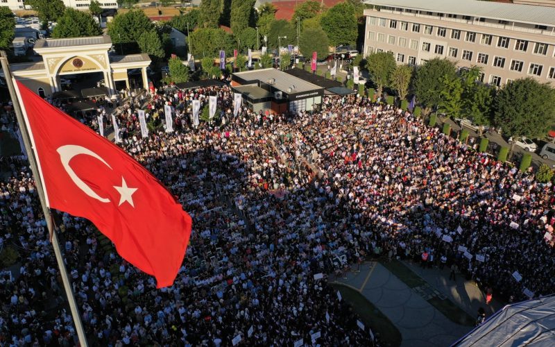 جامعة اسطنبول ايدن