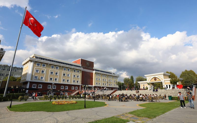 جامعة اسطنبول ايدن