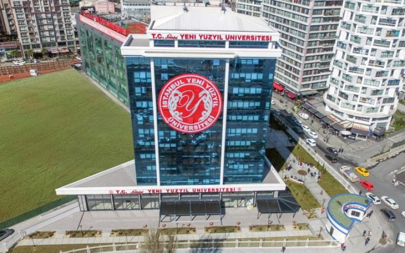 جامعة يني يوزيل